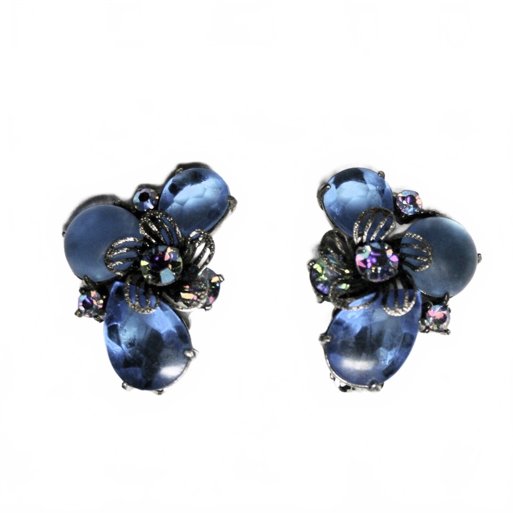Lovely Vintage Selro Earrings in Blue